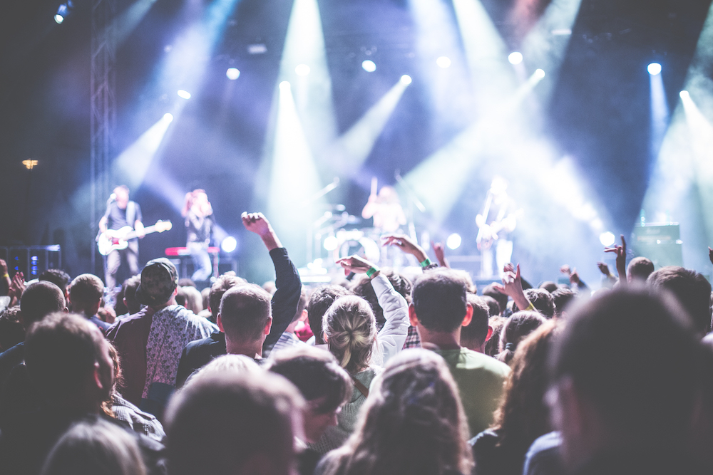 crowds-of-people-partying-at-a-live-concert-picjumbo-com